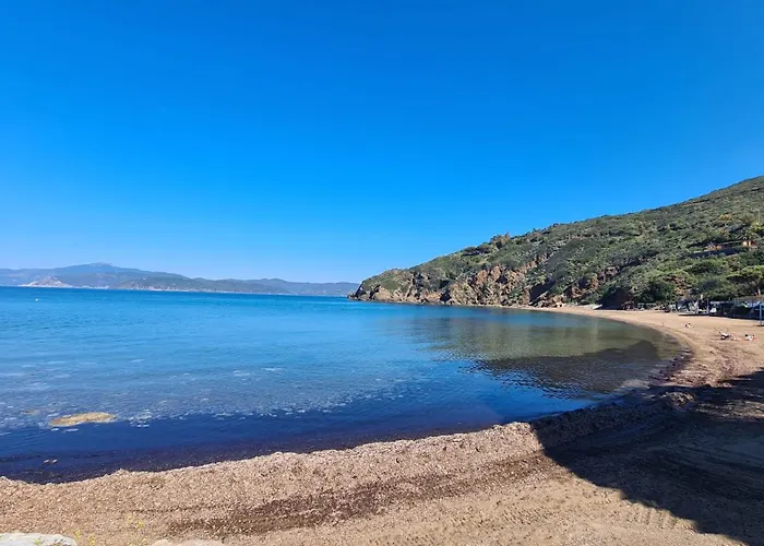 Villa A Due Passi Dal Mare - Goelba