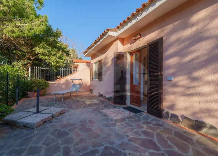 A Due Passi Dal Mare - Goelba Willa *